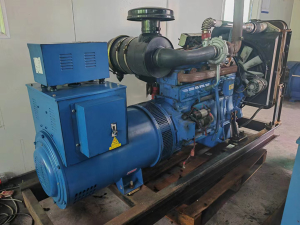 岷县100kW柴油发电机组使用多级机油有哪些优缺点？